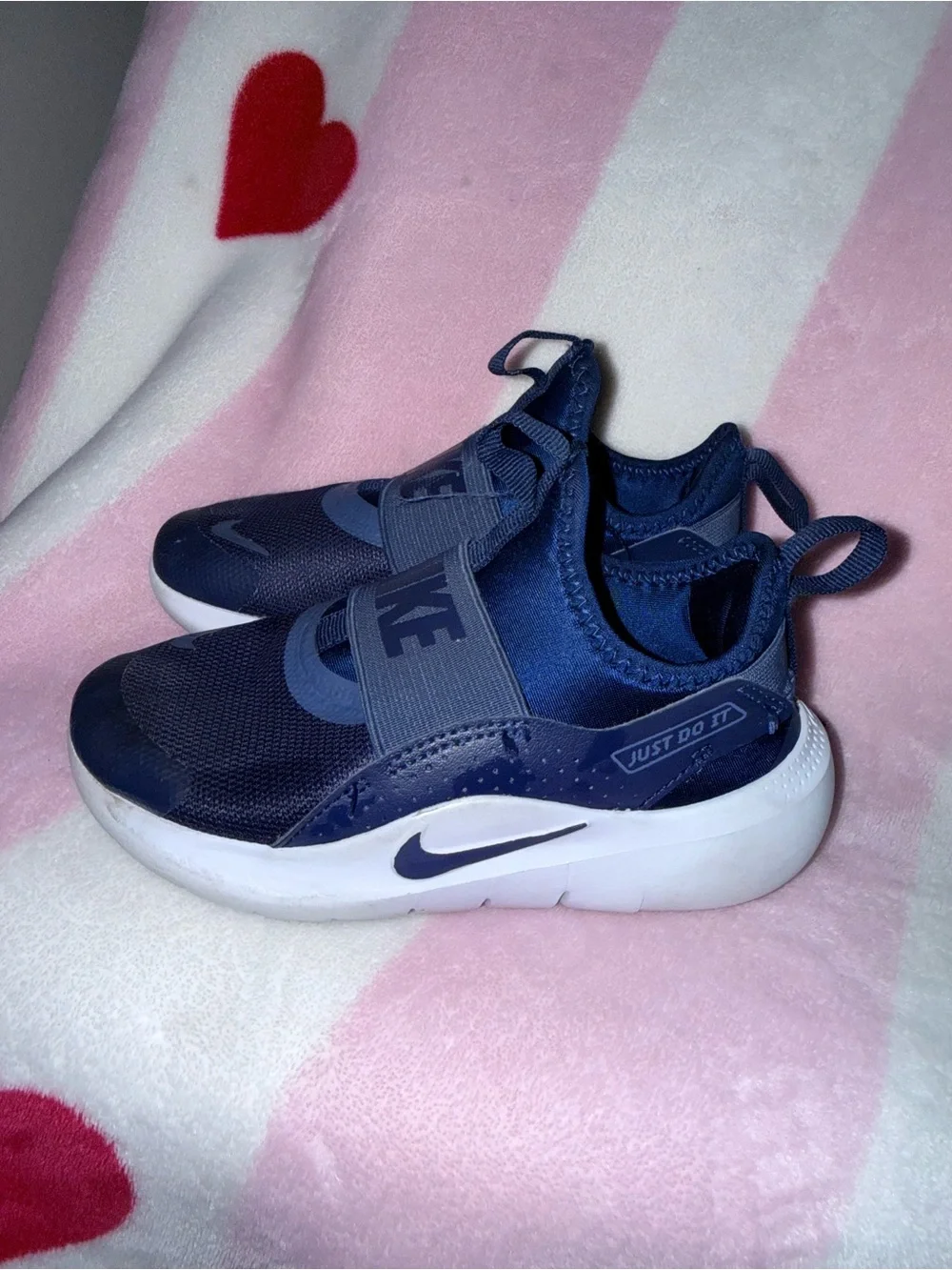 Nike Flex Runner 4 in Midnight Navy, Size 11.5C